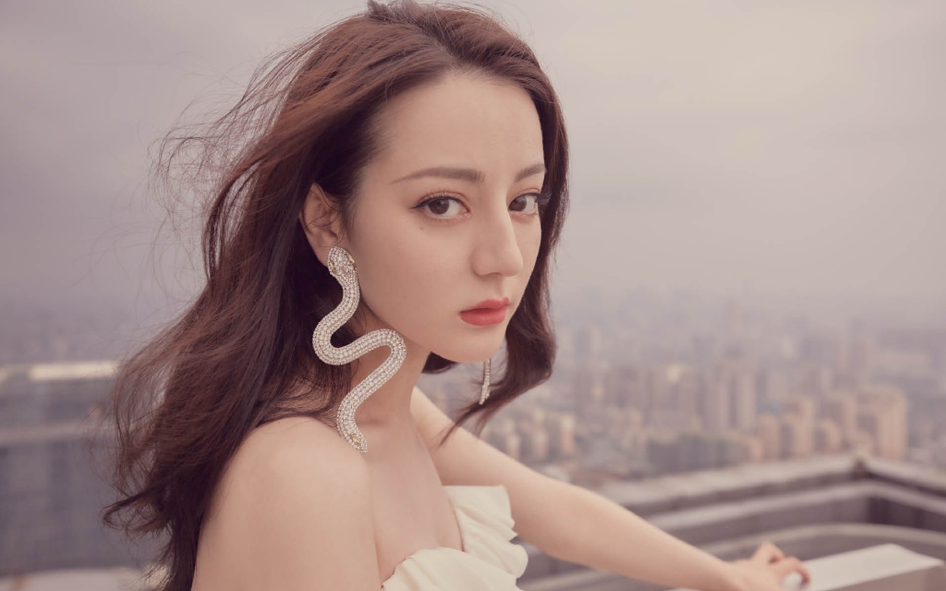 乐鱼体育平台app下载-《2025英雄联盟全球总决赛，战火再燃，精彩无限》，20年lol全球总决赛