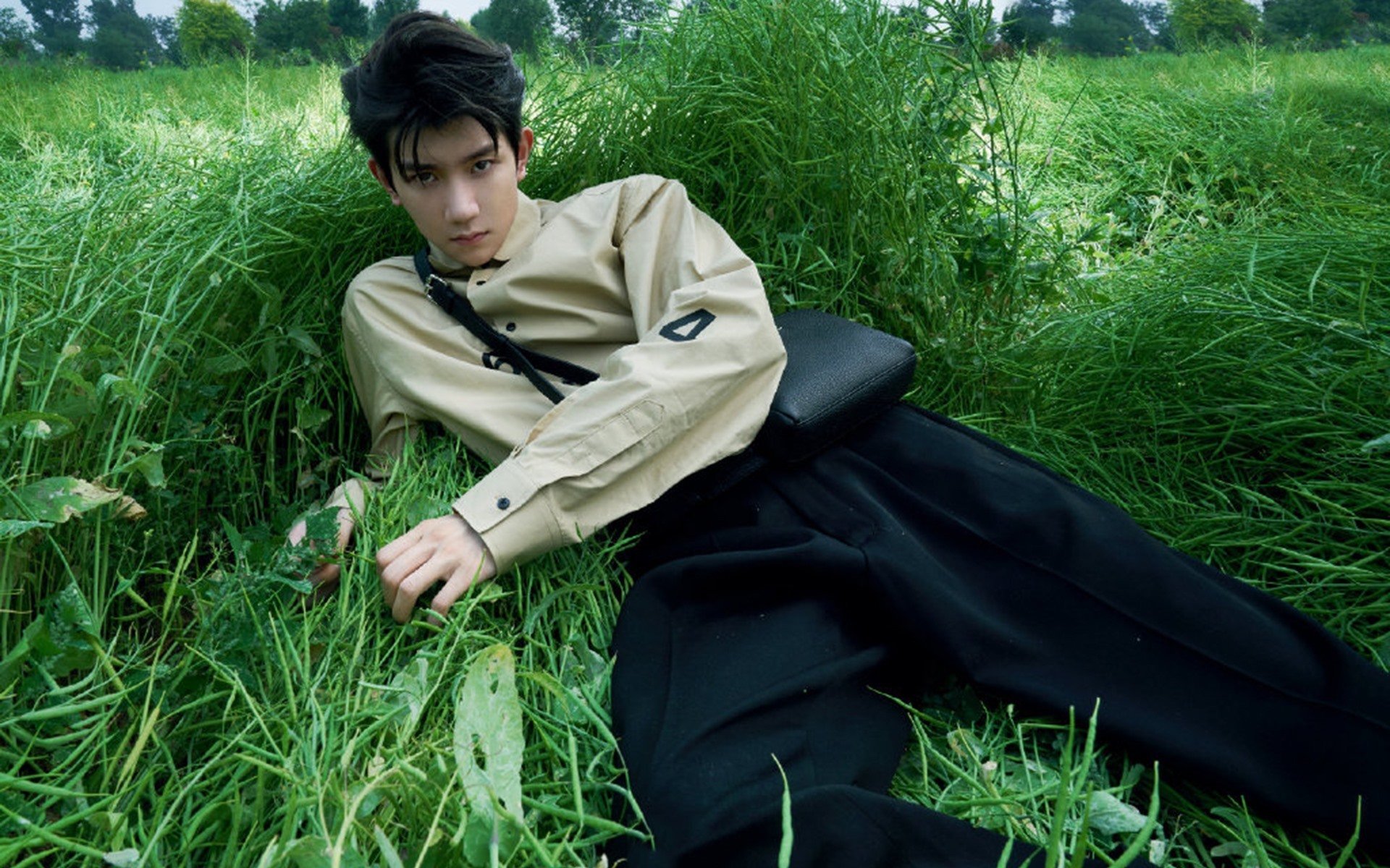 打法多变出奇，球队表现赢得赞誉，打败球队