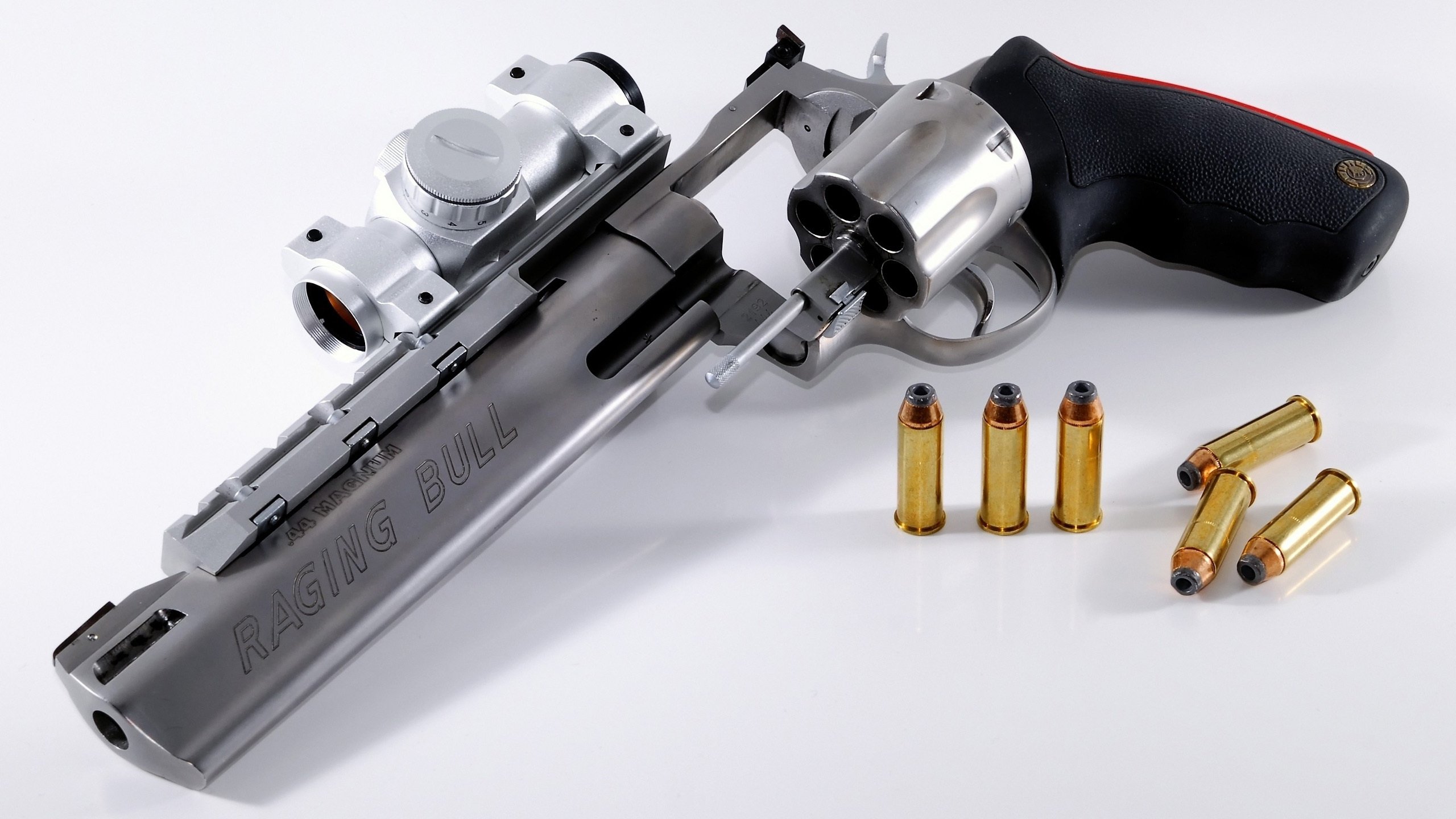 “高新体育中心武术：传统功夫与现代竞技的精彩对抗”