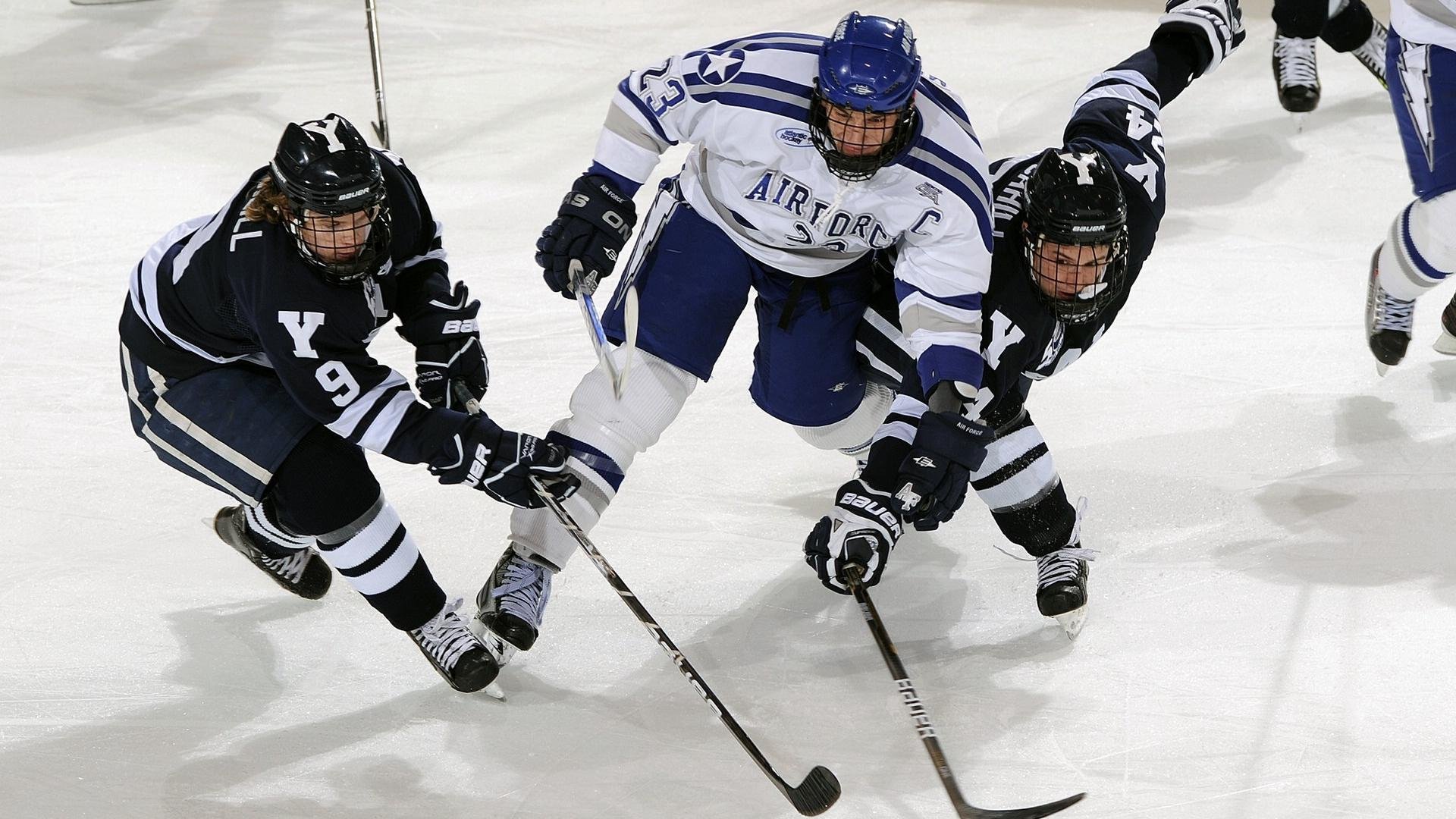 《强阵容对决:极具看点的顶级战队对决》,阵容强大下一句是什么